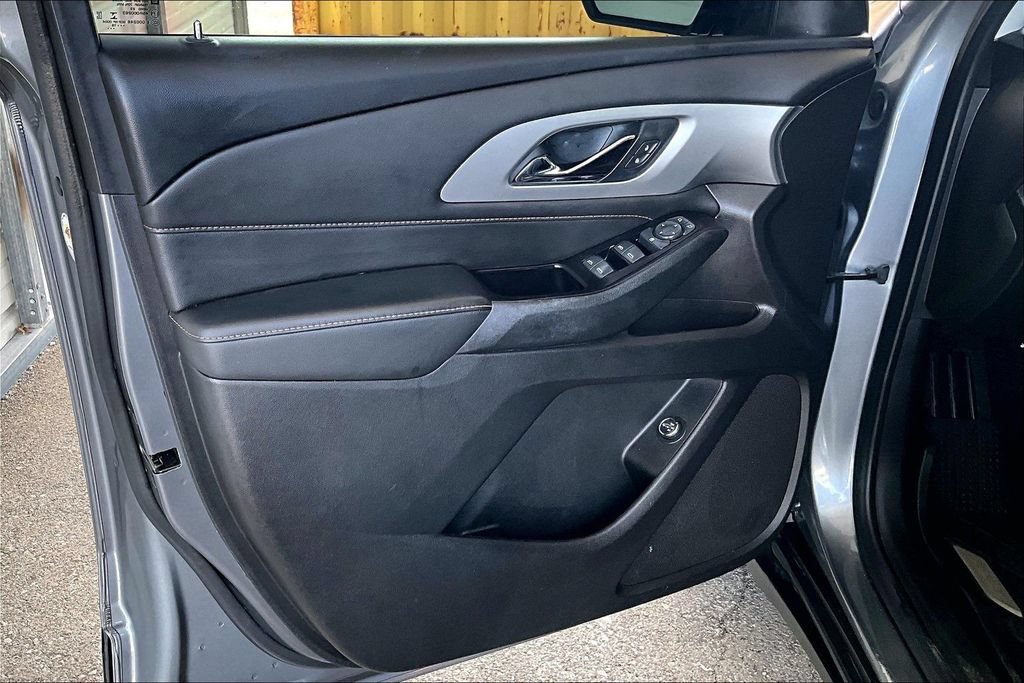 Used 2019 Chevrolet Traverse LT FWD image 23