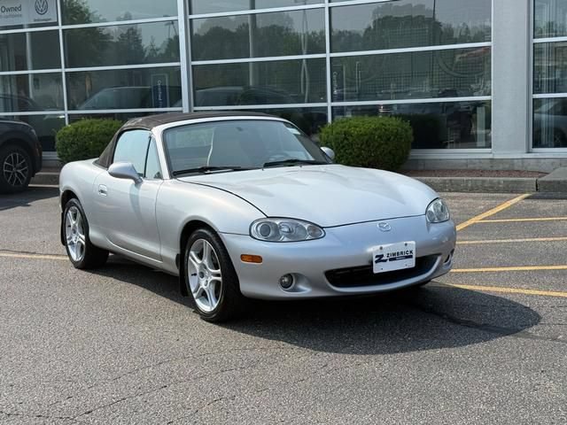 Used 2004 MAZDA MX-5 Miata LS RWD image 2