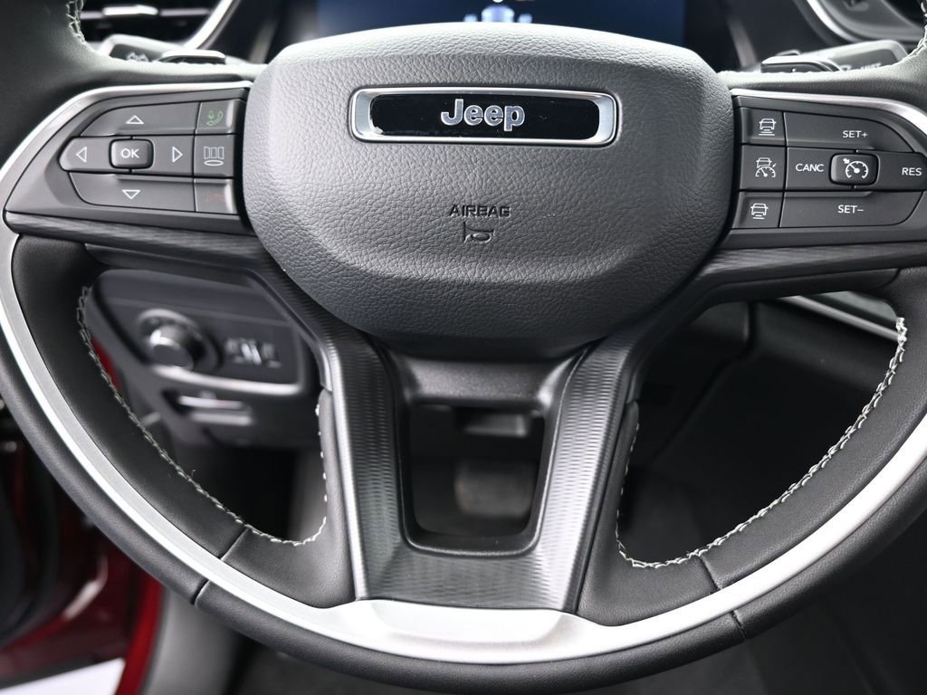 New 2025 Jeep Grand Cherokee Laredo image 25