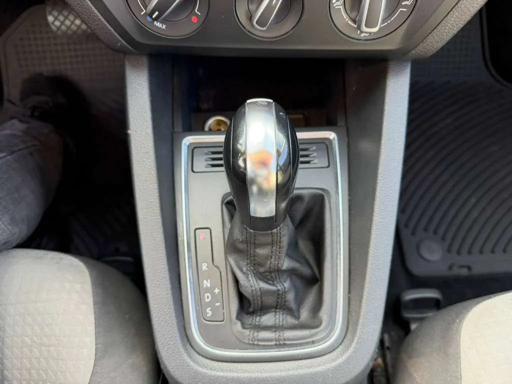 Used 2017 Volkswagen Jetta S FWD image 21