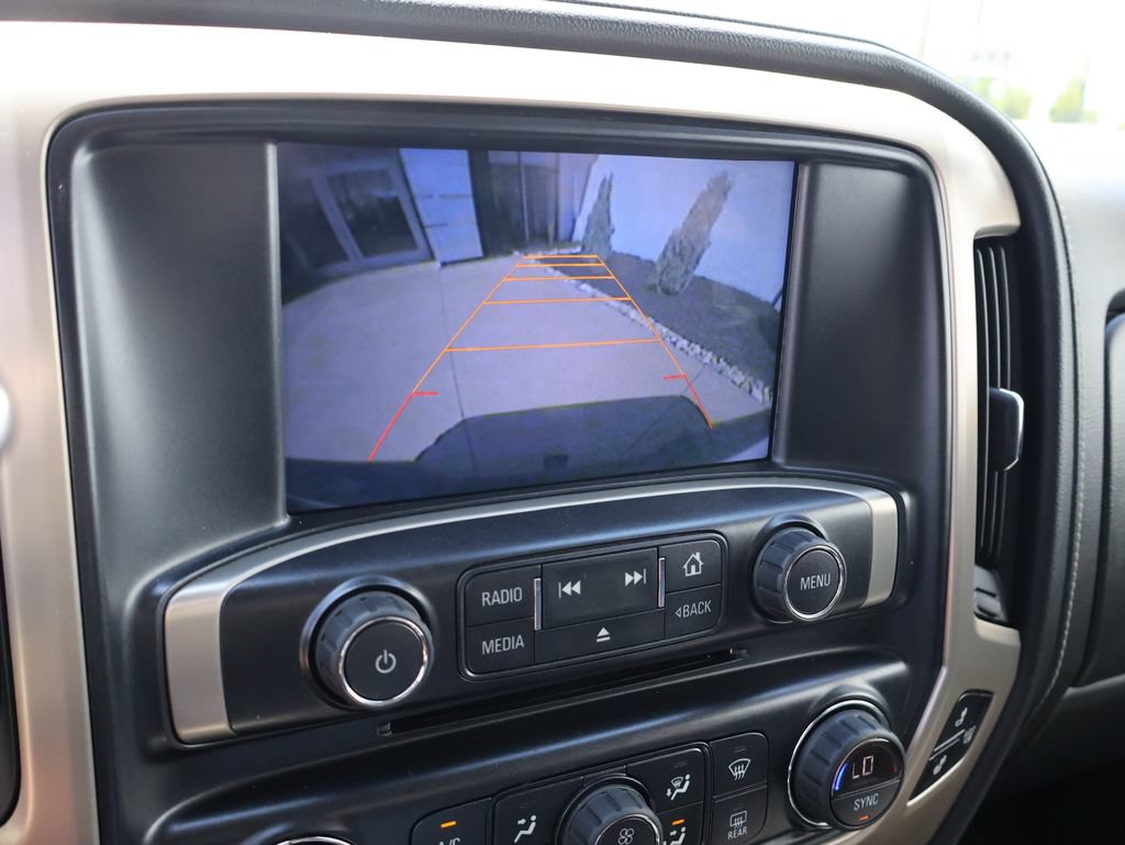 Used 2015 GMC Sierra 2500 Denali w/ Duramax Plus Package AWD/4WD image 30