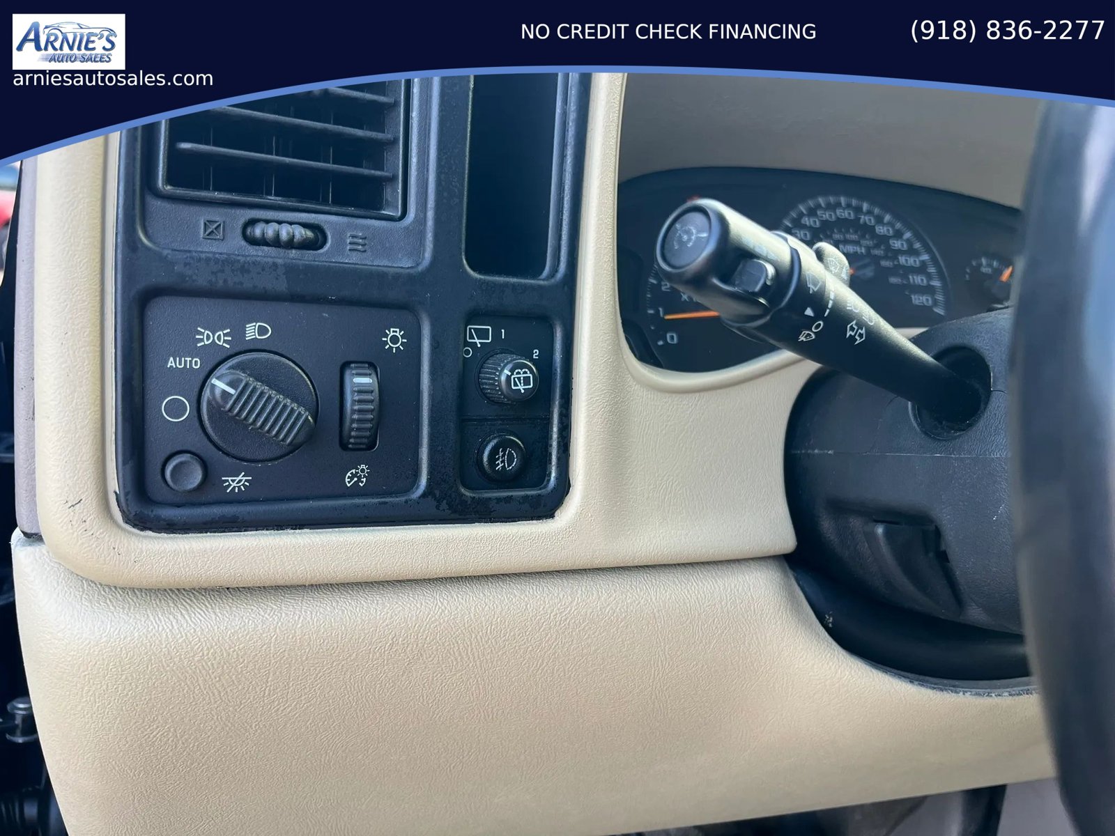 Used 2005 Chevrolet Tahoe Z71 w/ Preferred Equipment Group RWD image 10