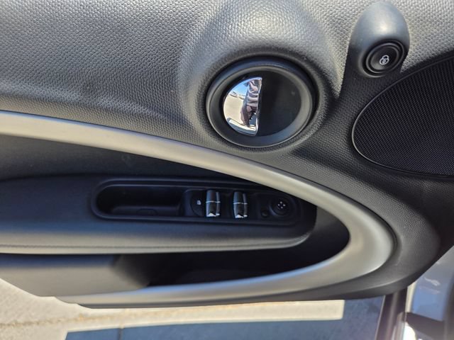 Used 2014 MINI Cooper Countryman FWD image 17