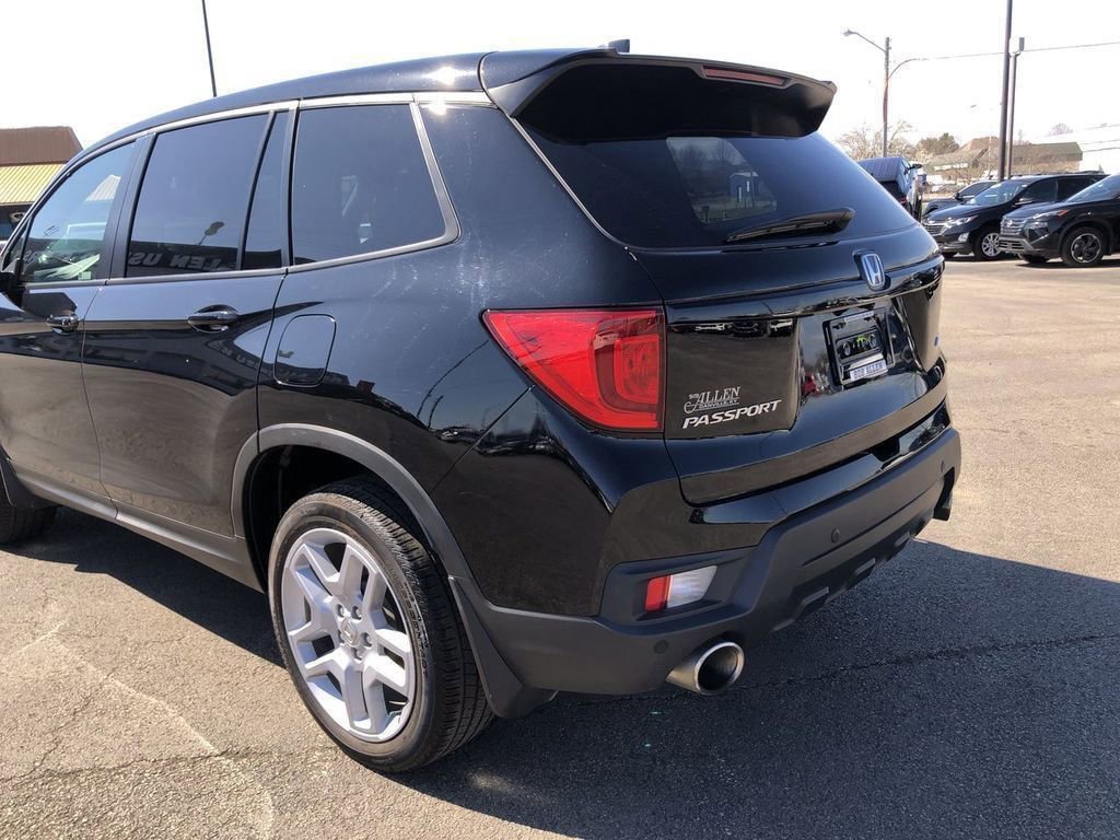 Used 2024 Honda Passport EX-L image 4