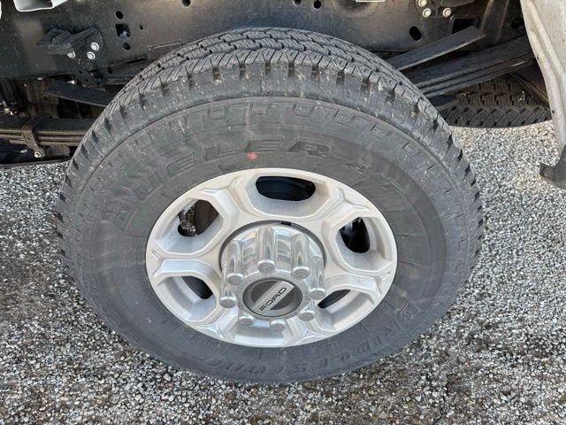 New 2026 Ford F350 XLT w/ FX4 Off-Road Package AWD/4WD image 5
