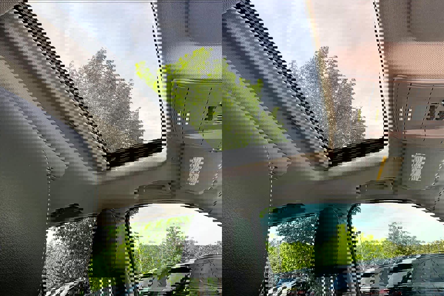 Used 2018 GMC Yukon XL SLT w/ Open Road Package image 13