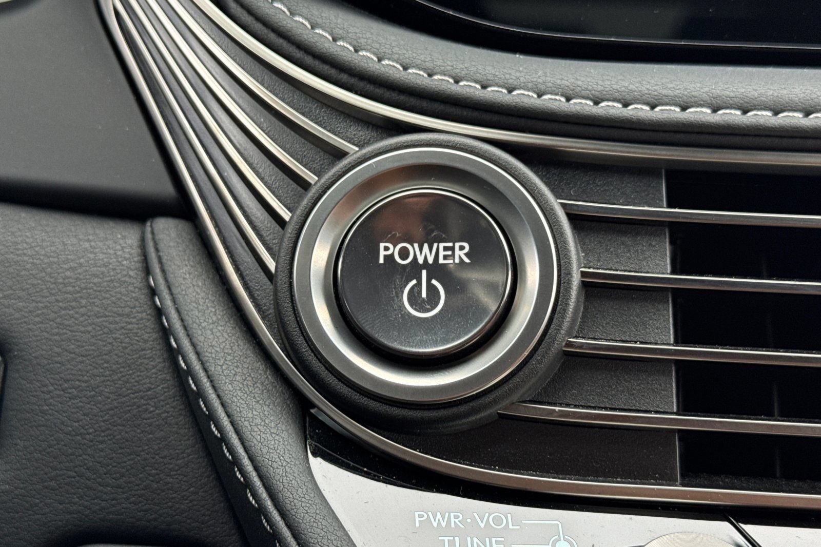 Certified 2023 Lexus LS 500h AWD w/ Luxury Package image 25