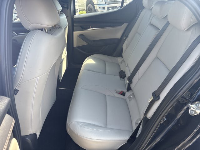 Used 2019 MAZDA MAZDA3 Hatchback w/ Preferred Package image 8
