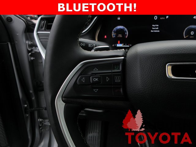 Used 2024 Jeep Grand Cherokee Limited image 16