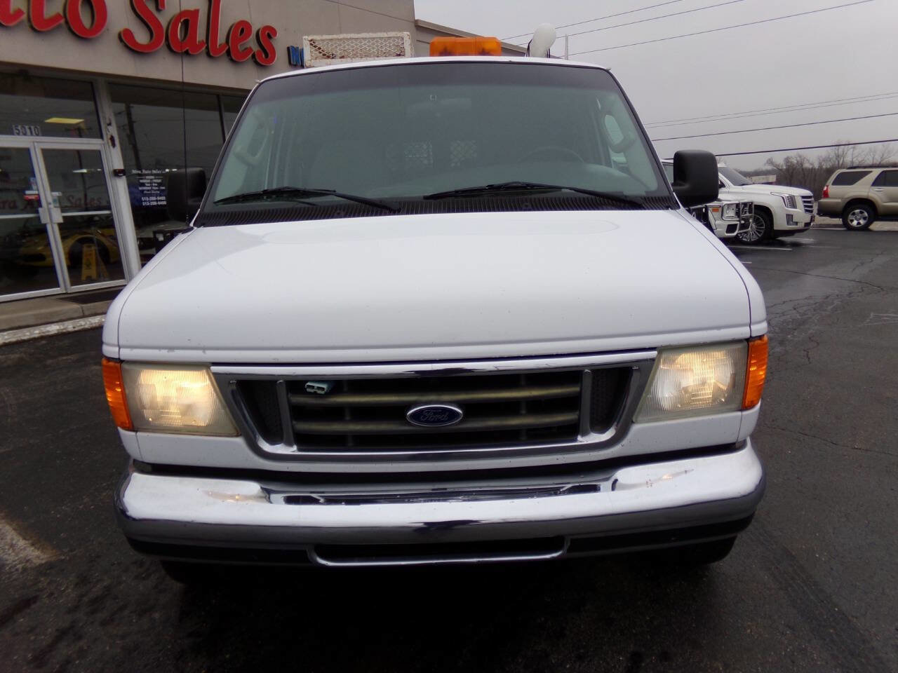 Used 2006 Ford E-250 and Econoline 250 RWD image 6