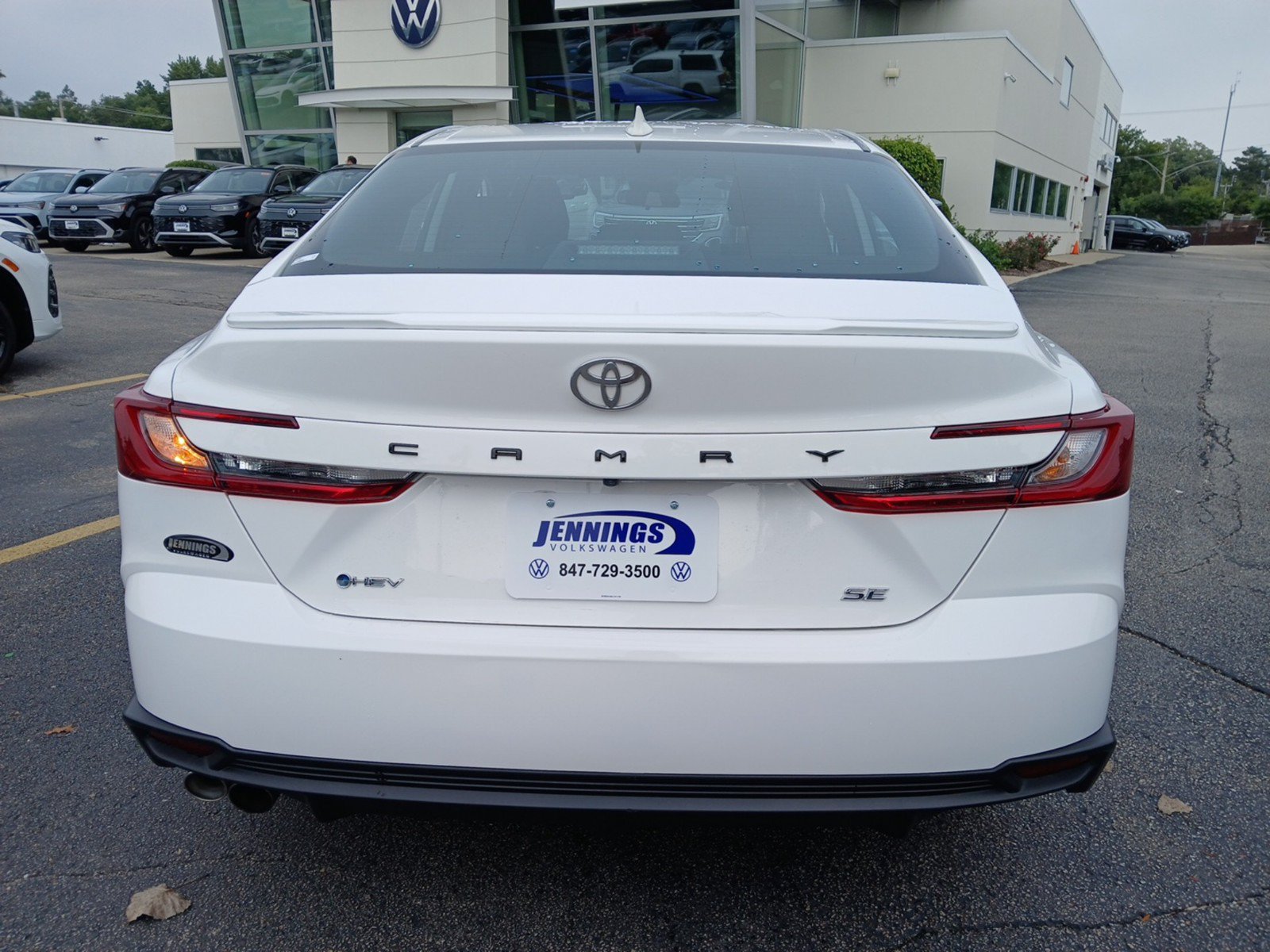 Used 2025 Toyota Camry SE FWD image 25