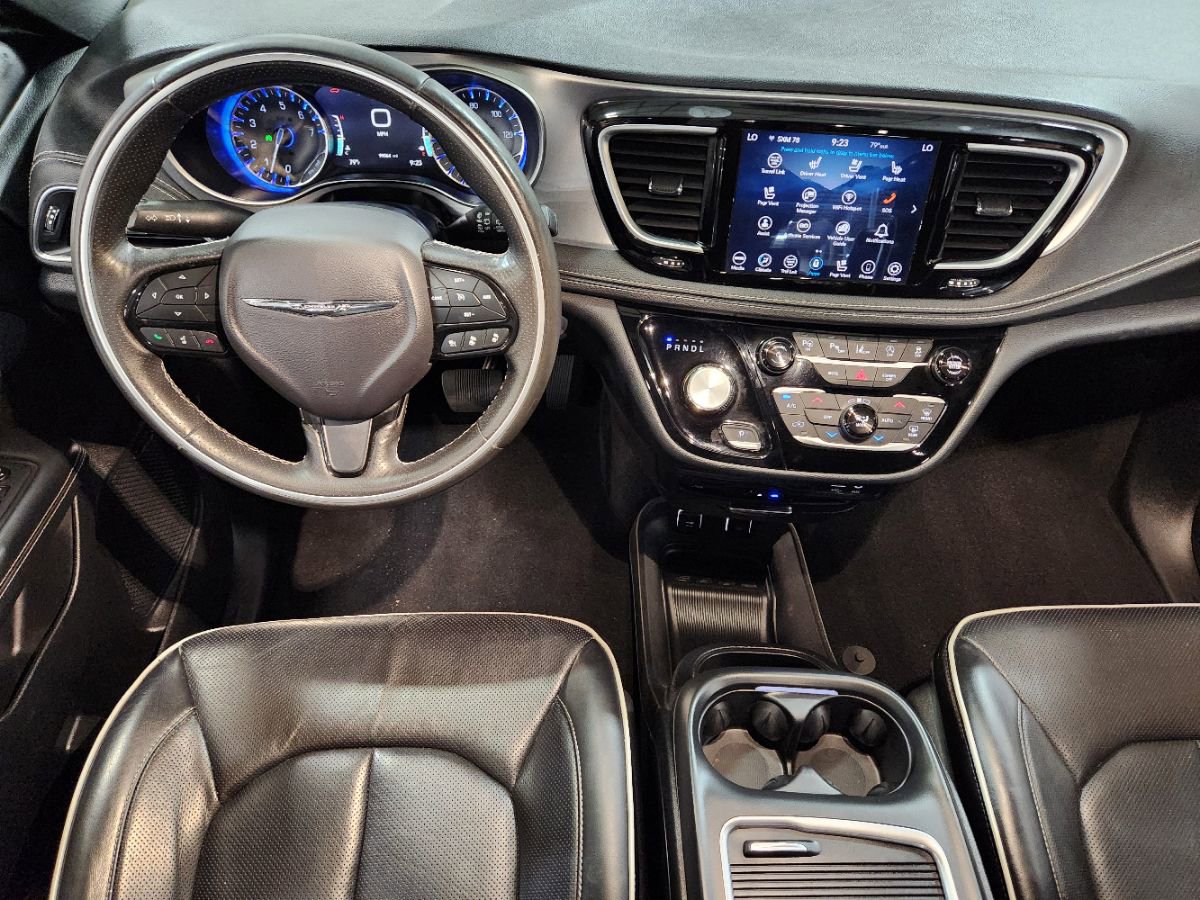 Used 2020 Chrysler Pacifica Limited w/ Advanced Safetytec Group image 49