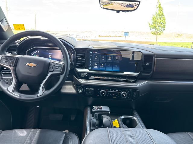 Certified 2023 Chevrolet Silverado 1500 High Country w/ Technology Package AWD/4WD image 13