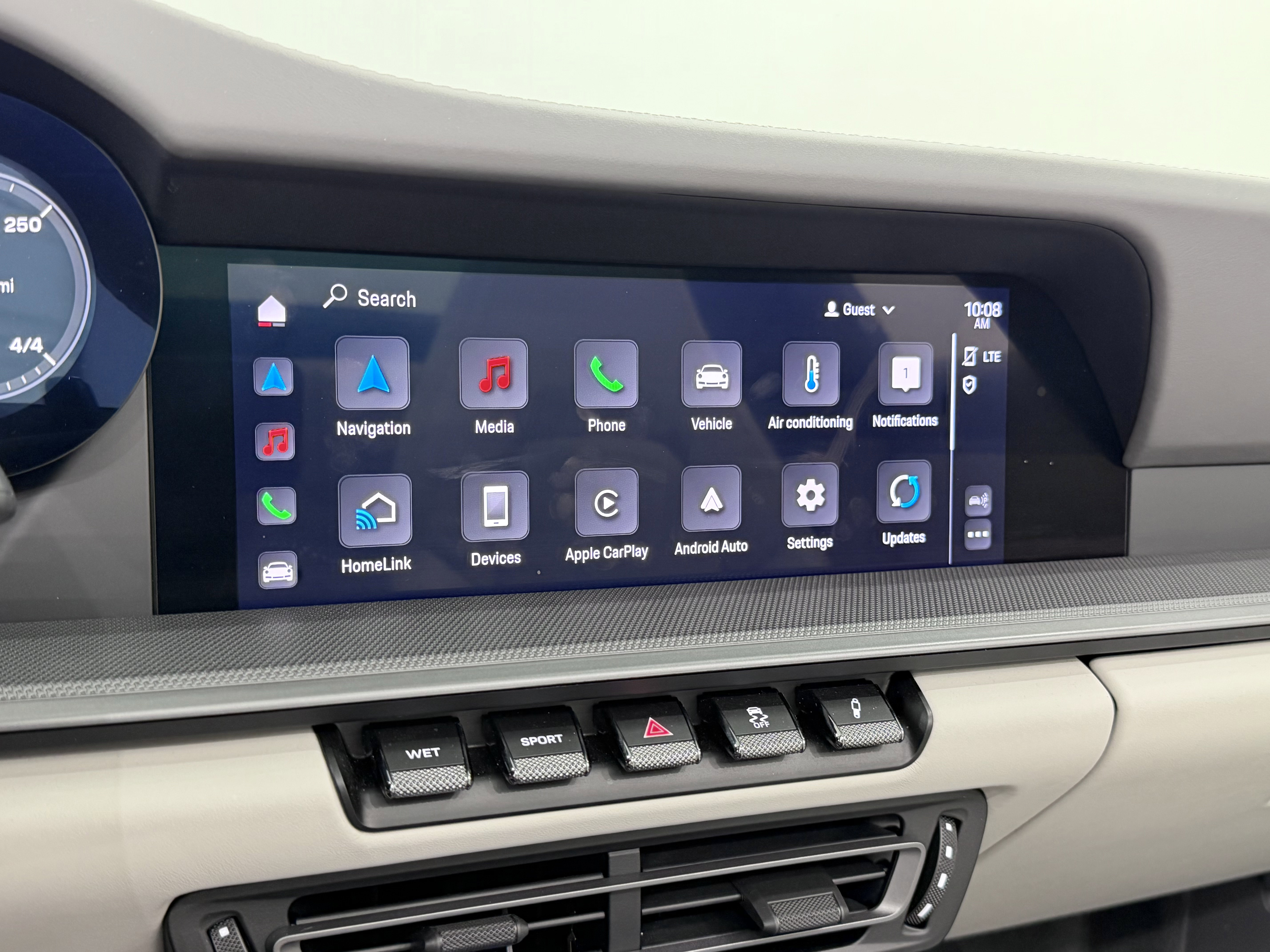 Certified 2022 Porsche 911 Targa 4S image 37