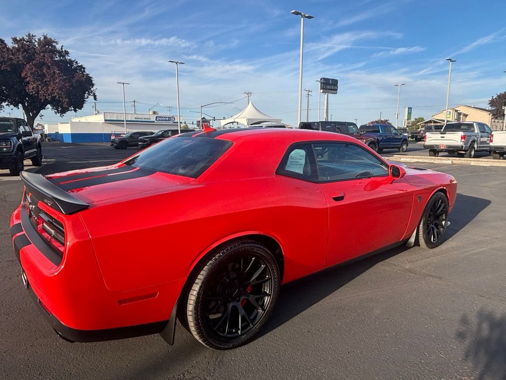 Used 2016 Dodge Challenger SRT Hellcat RWD image 3
