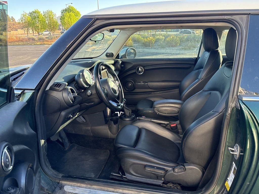 Used 2018 MINI Cooper 2-Door Hardtop FWD image 10