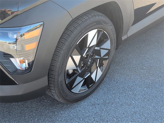 Used 2024 Hyundai Kona SEL image 11