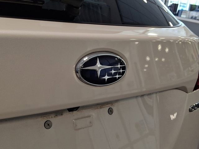 Used 2018 Subaru Outback 2.5i Touring AWD/4WD image 31