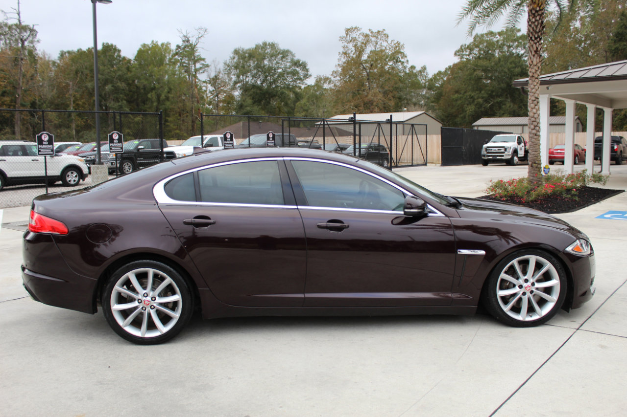 Used 2015 Jaguar XF Portfolio image 7