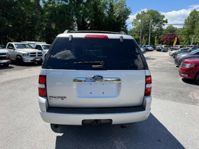 Used 2010 Ford Explorer XLT RWD image 4