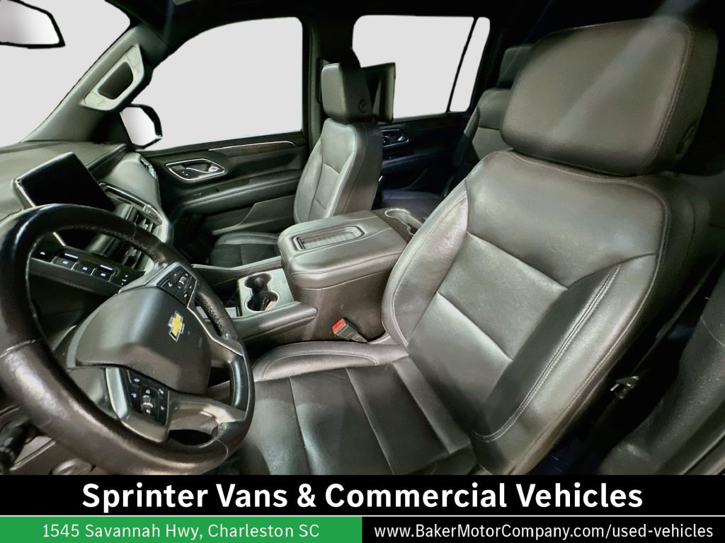 Used 2021 Chevrolet Suburban LT w/ Luxury Package RWD image 5