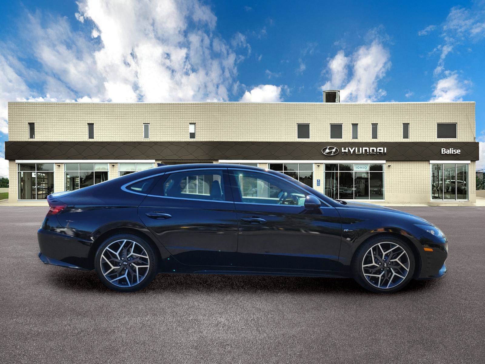 Used 2023 Hyundai Sonata N Line FWD image 2