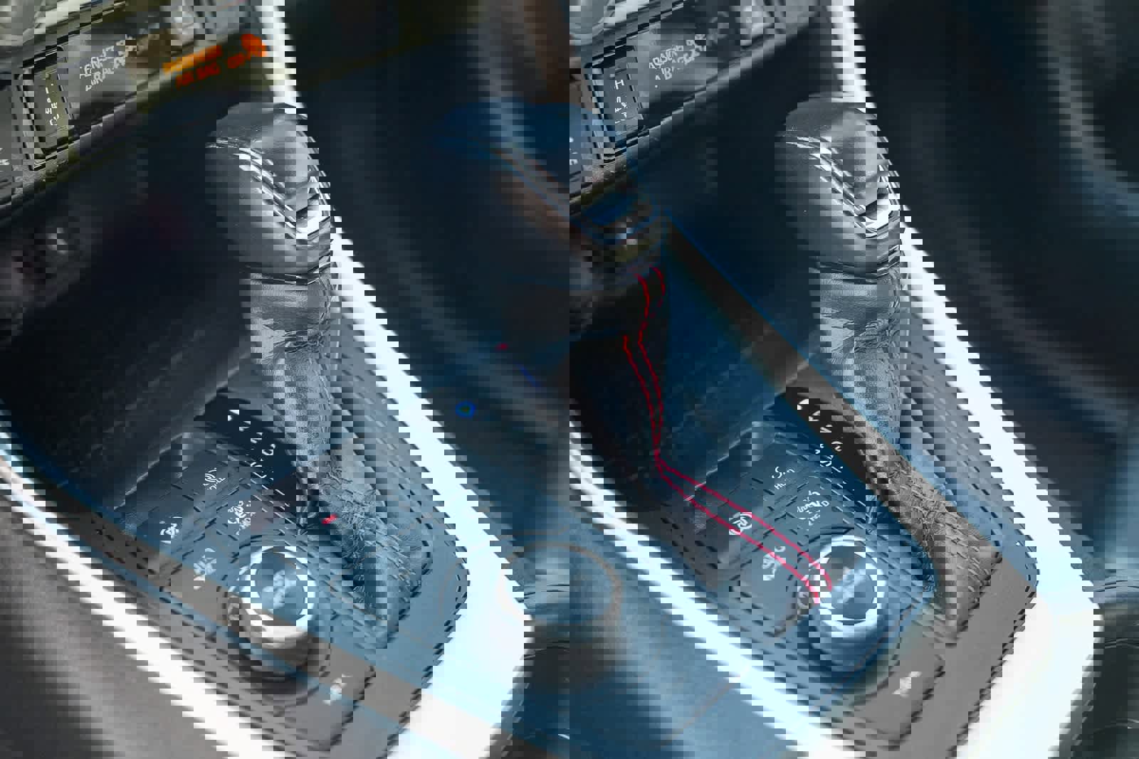 Used 2021 Toyota RAV4 SE w/ Weather & Moonroof Package image 18