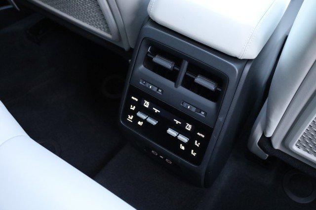 Used 2025 Porsche Macan 4 Electric AWD/4WD image 52