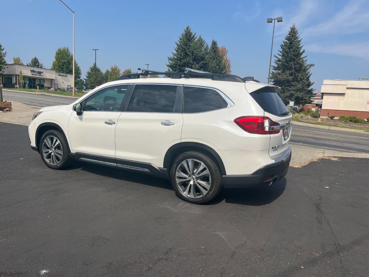 Used 2019 Subaru Ascent Touring image 3