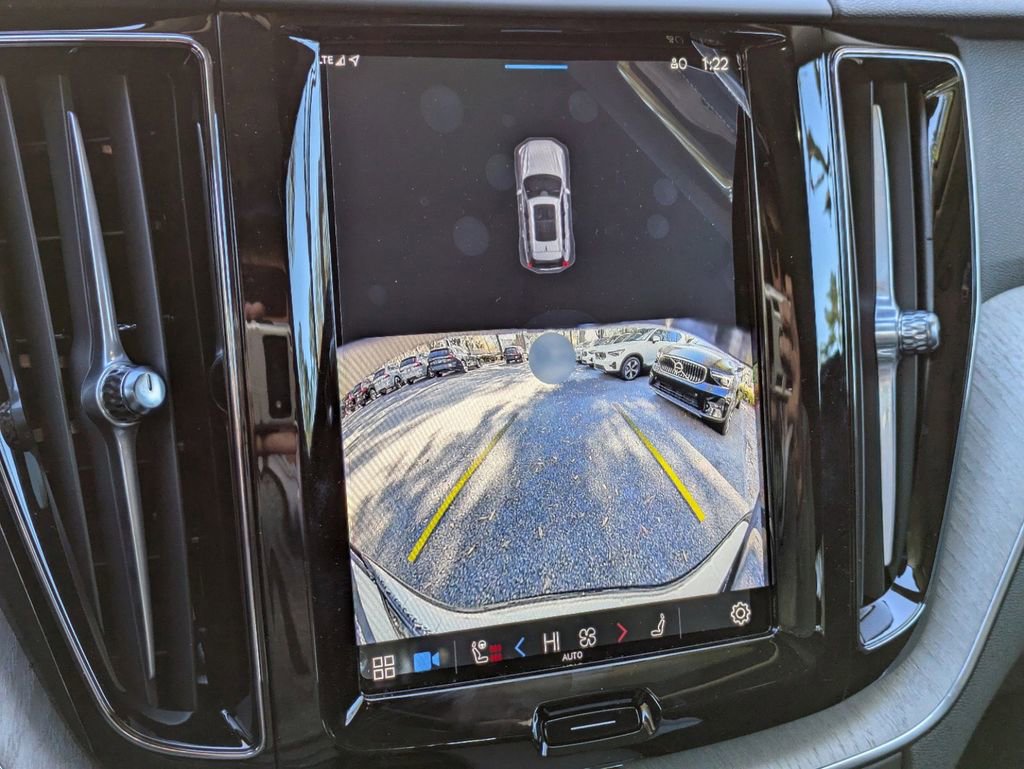 New 2025 Volvo XC60 B5 Plus w/ Climate Package image 20