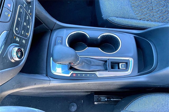 Used 2024 Chevrolet Equinox LT w/ LPO, Floor Liner Package image 18