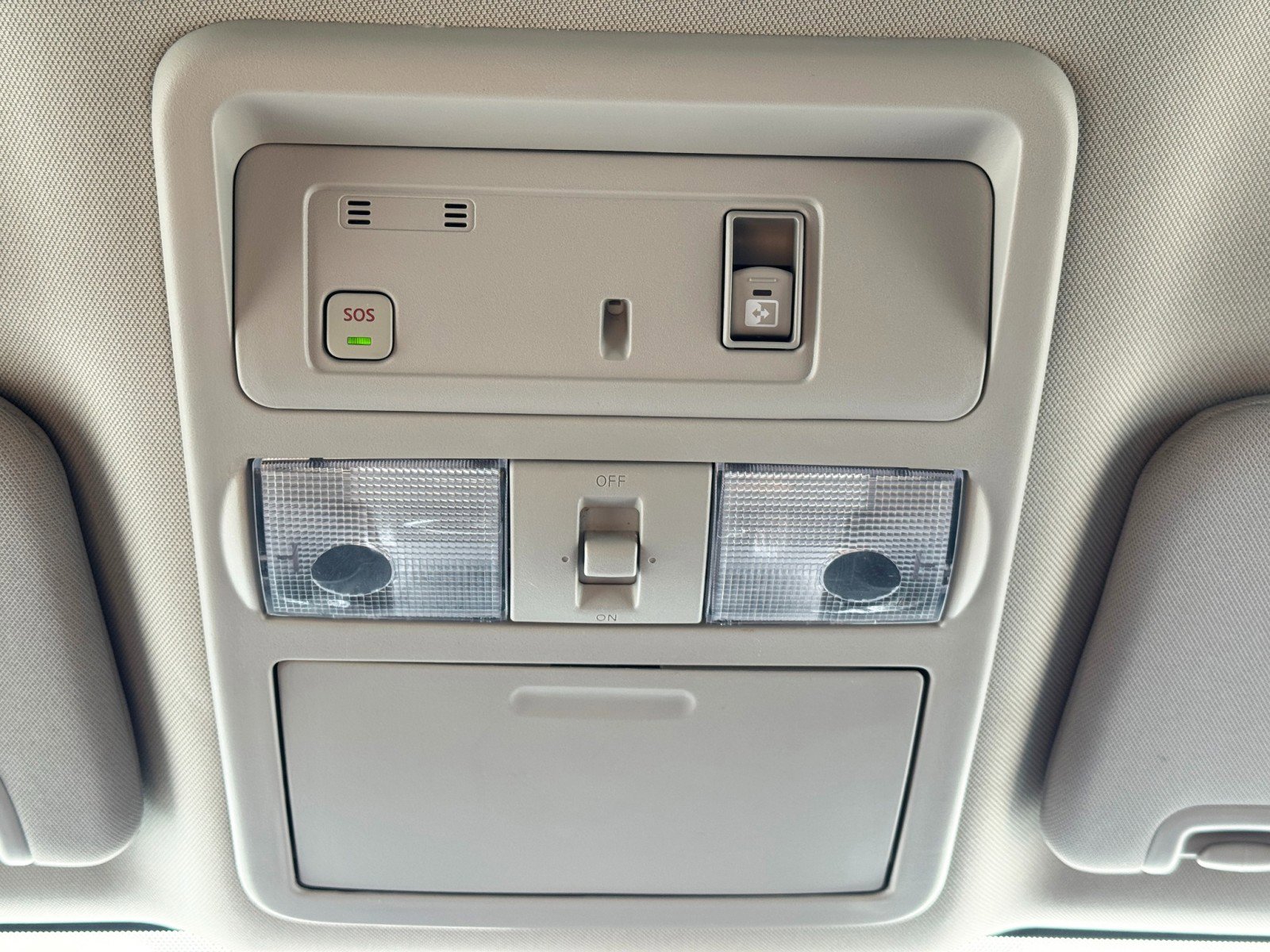 Used 2020 Nissan Titan SL w/ Protection Package 1 AWD/4WD image 32