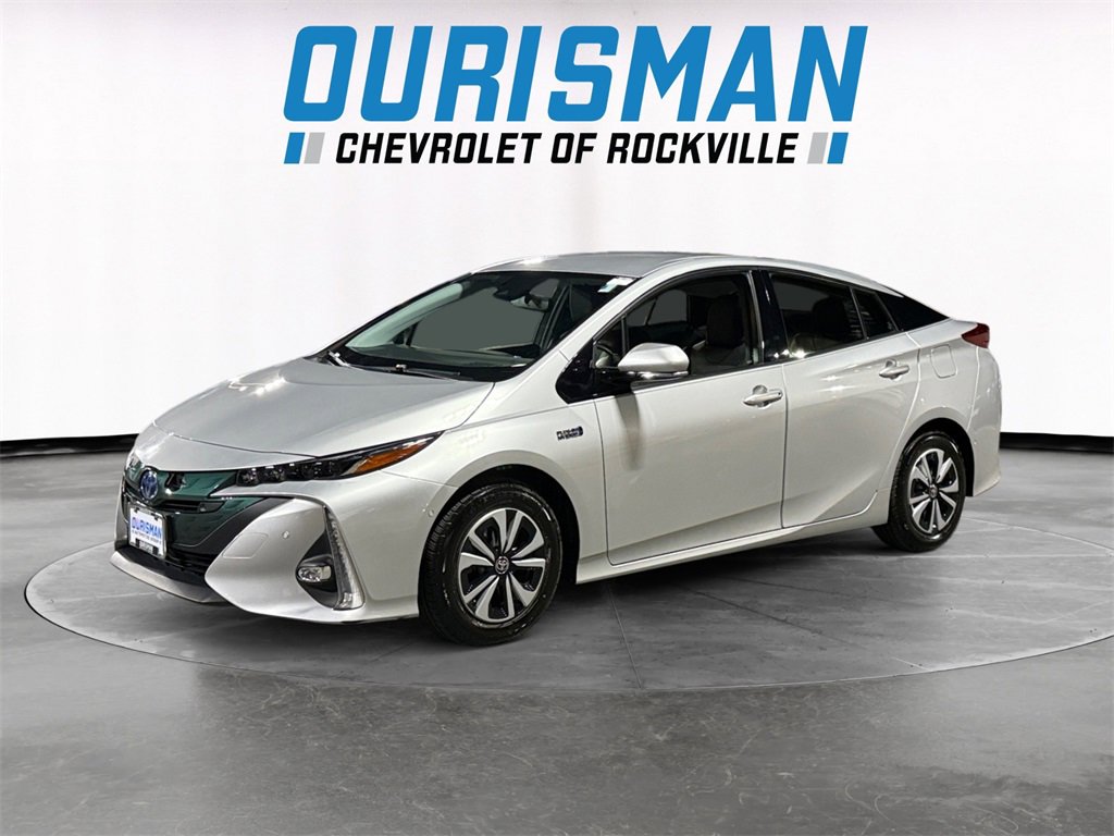 Used 2018 Toyota Prius Prime Advanced image 2