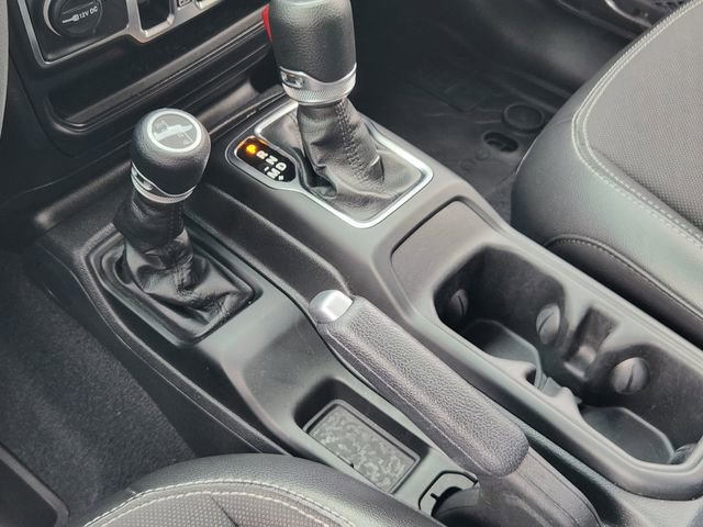 Used 2023 Jeep Gladiator Sport AWD/4WD image 19