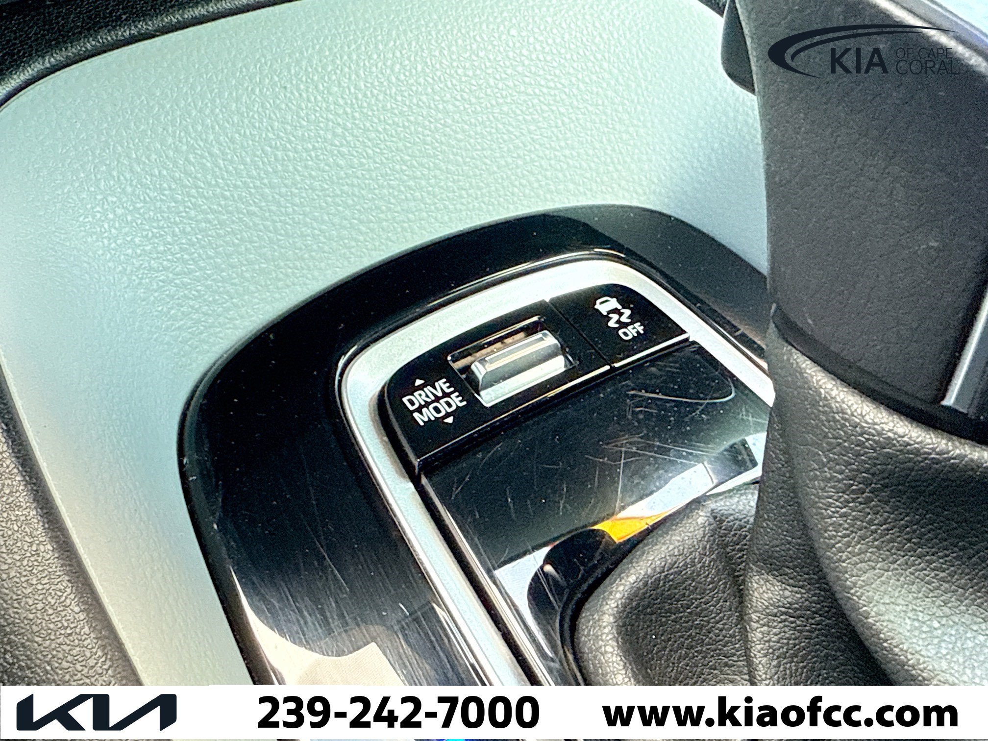 Used 2024 Toyota Corolla SE image 27