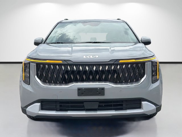 Used 2025 Kia Carnival EX FWD image 8