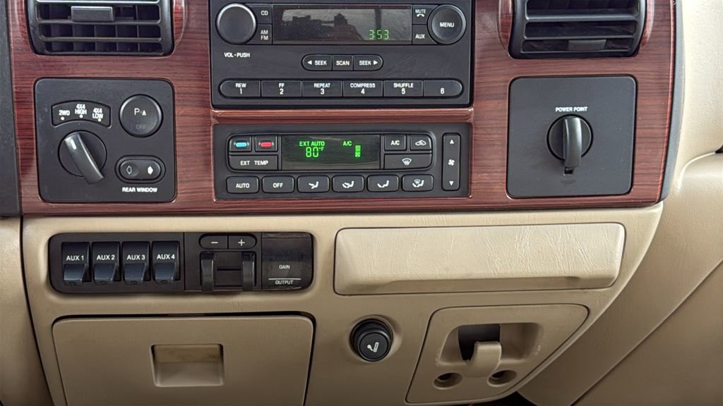 Used 2006 Ford F350 Lariat AWD/4WD image 24