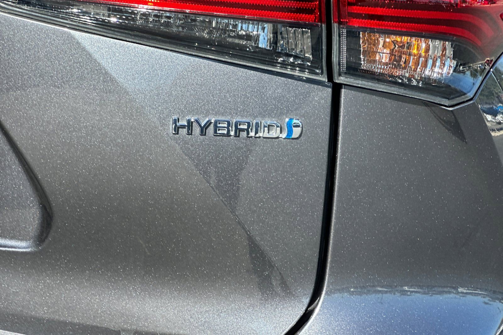 Used 2023 Toyota Highlander LE w/ Protection Package #3 (TMS) image 27