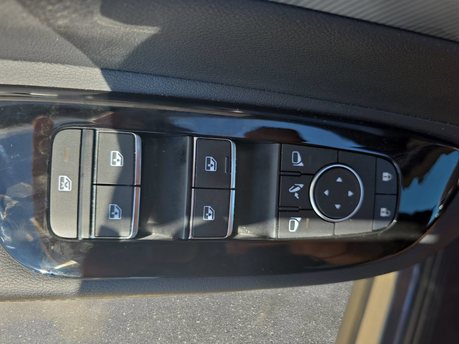 Used 2025 Nissan Murano Platinum w/ Cargo Package AWD/4WD image 27