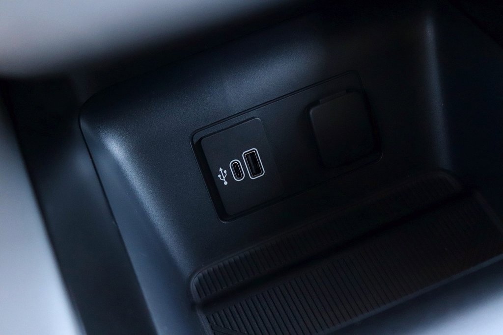 New 2026 Ford Explorer Active w/ Active Comfort Package image 20