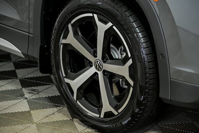 New 2026 Volkswagen Tiguan SE image 3