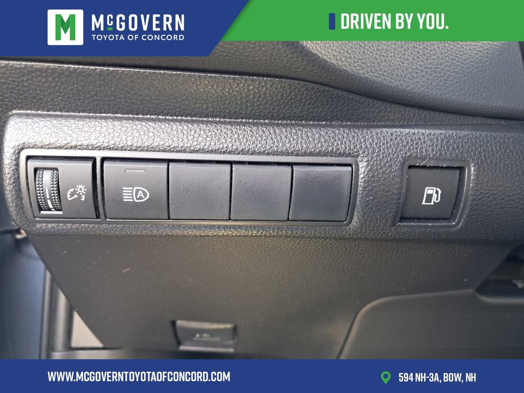 Used 2022 Toyota Corolla LE FWD image 27