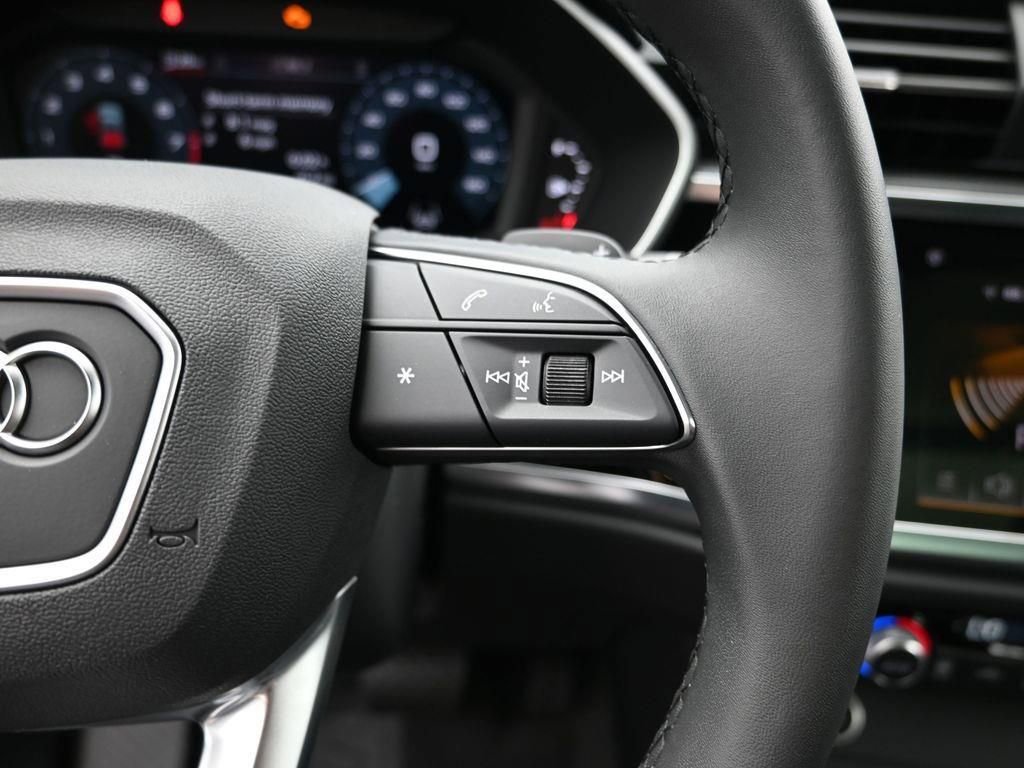 New 2025 Audi Q3 2.0T Premium image 15