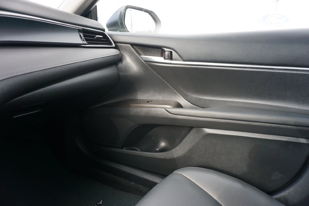 Used 2024 Toyota Camry SE FWD image 31
