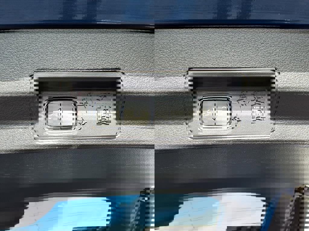 Certified 2021 Ford Explorer XLT image 26