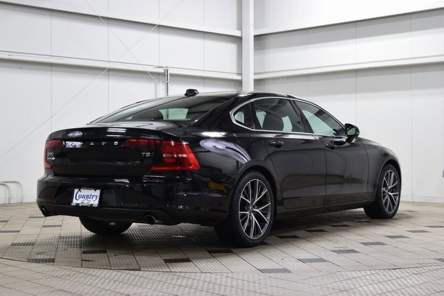 Used 2018 Volvo S90 T5 Momentum w/ Convenience Package image 8
