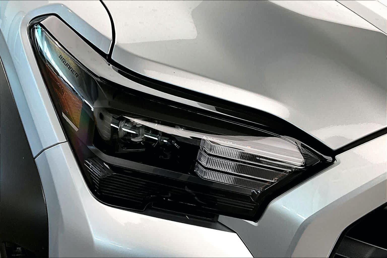 Used 2025 Toyota 4Runner SR5 RWD image 25