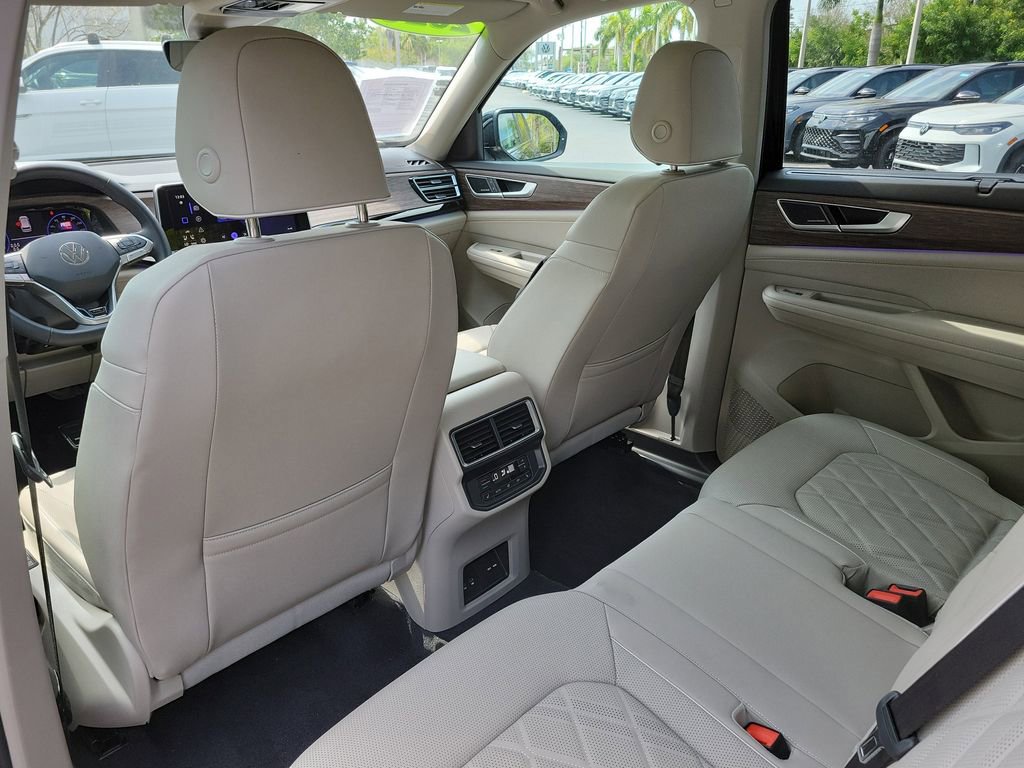 Certified 2026 Volkswagen Atlas SEL Premium R-Line AWD/4WD image 12