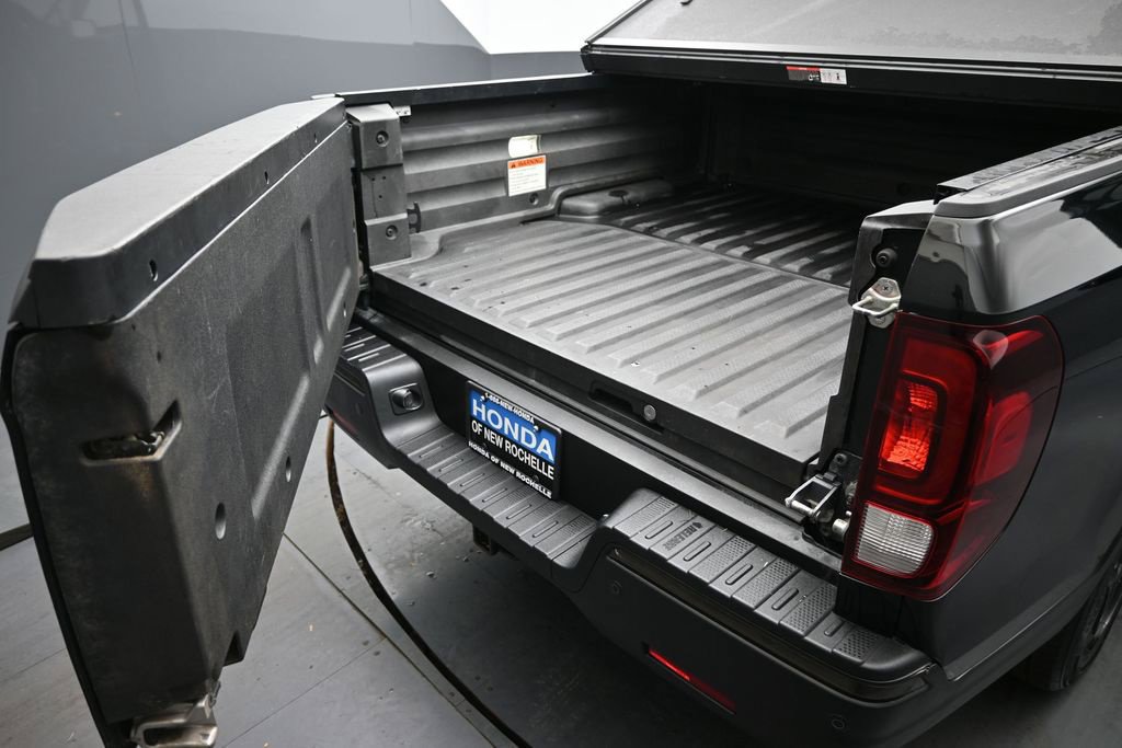 Used 2017 Honda Ridgeline Black Edition image 26