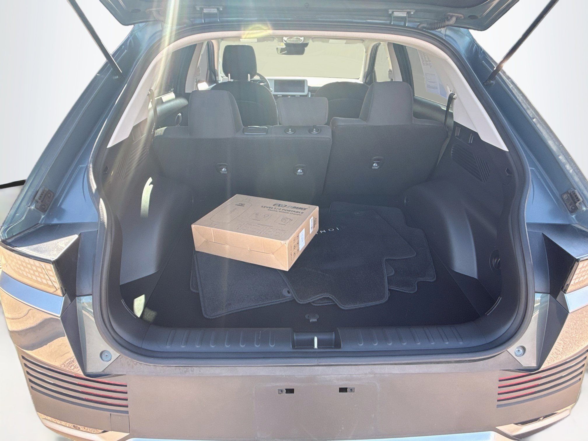Used 2024 Hyundai Ioniq 5 SE AWD/4WD image 30
